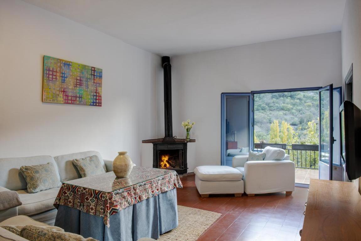 Stunning Home Benamahoma 4 Bed - Sierra Grazalema ภายนอก รูปภาพ
